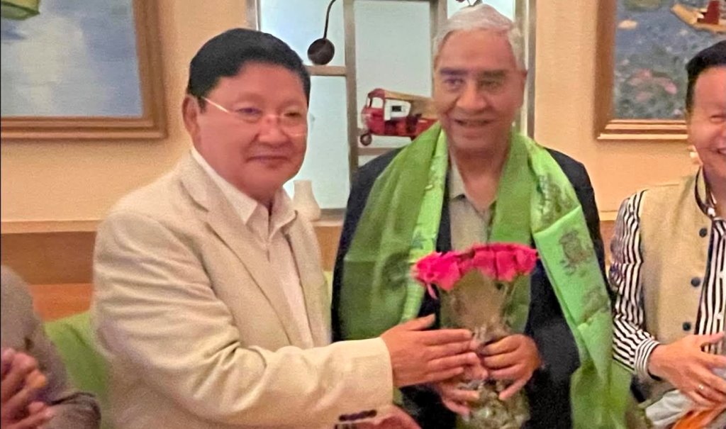 पूर्वप्रधानमन्त्री शेरबहादुर देउवा हङकङबाट नेपाल प्रस्थान