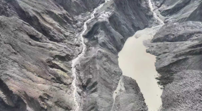 तिब्बतमा नदी थुनिएर बनेको ताल भरिएर थाल्यो बग्न
