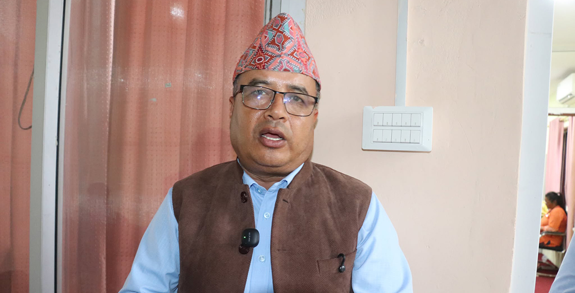 महेश बस्नेत