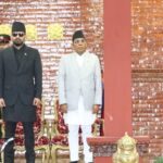नवनियुक्त उद्योगमन्त्री दीपककुमार शाहले लिए शपथ