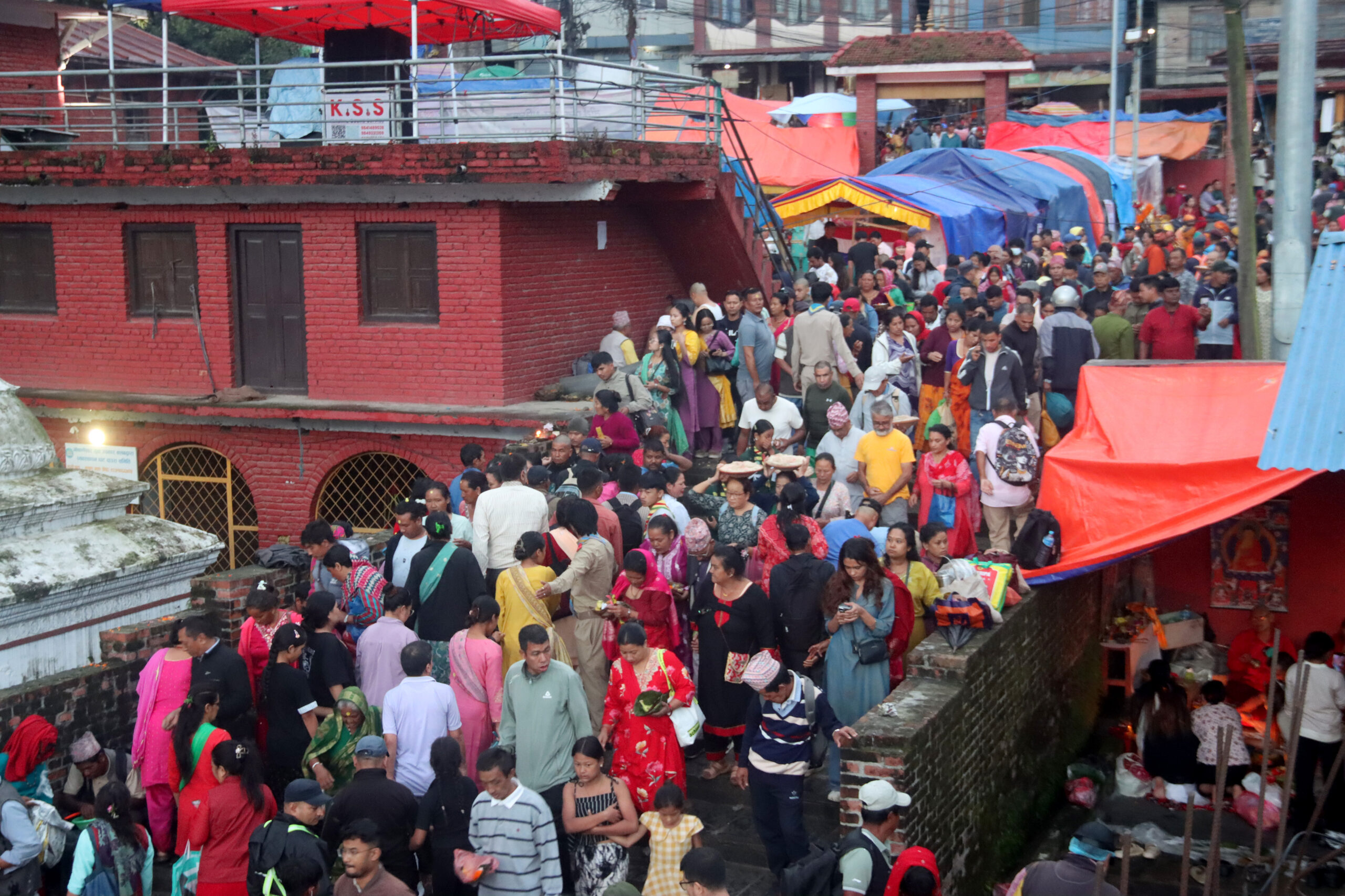 गोकर्णेश्वर महादेव मन्दिरमा पितृभक्तको घुइँचो