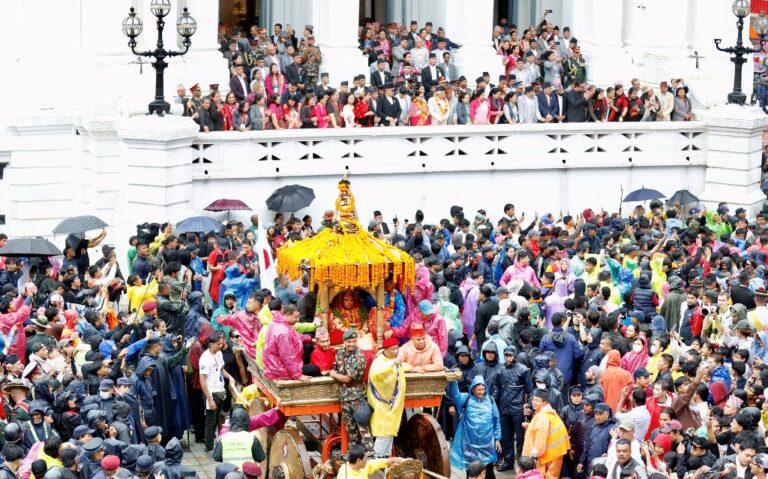 राष्ट्रपति पौडेलद्वारा इन्द्रजात्रा अवलोकन