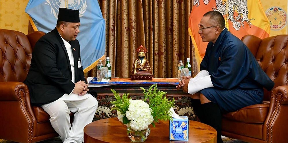 परराष्ट्रमन्त्री खनालद्वारा भुटानका प्रधानमन्त्री तोब्गेसँग शिष्टाचार भेटवार्ता