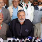 कांग्रेस सभापतिका उम्मेदवार किशोरसिंह राठौरले लिए उम्मेदवारी फिर्ता