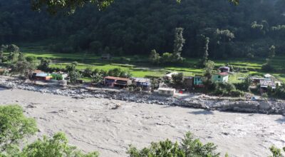 बाढीले घर डुबायो, आनन्दबगरवासीलाई थातथलो छाड्ने चिन्ता